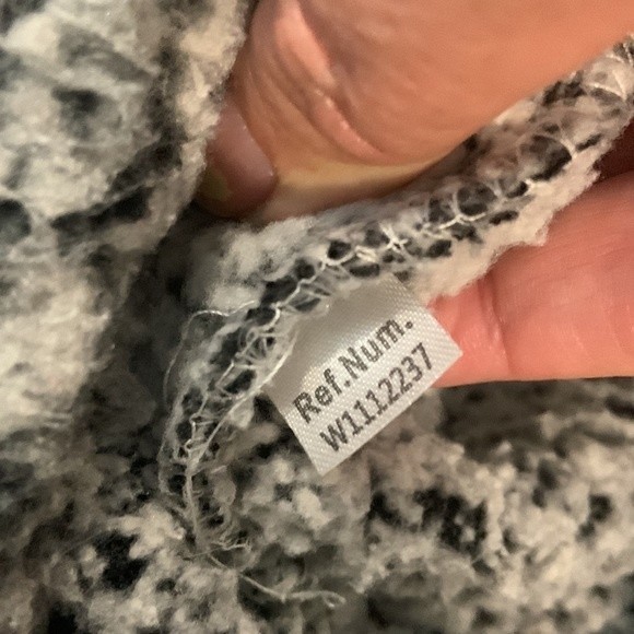 J. America fleece sweater women’s large - Picture 7 of 7